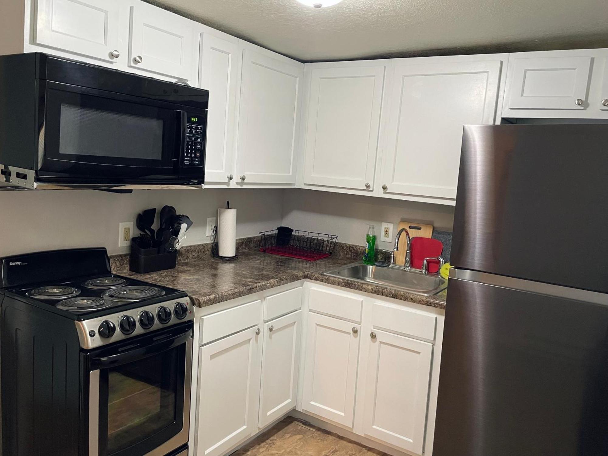 Cozy 1 Bed ~ Close To Soaring Eagle And Downtown Mount Pleasant Exterior photo
